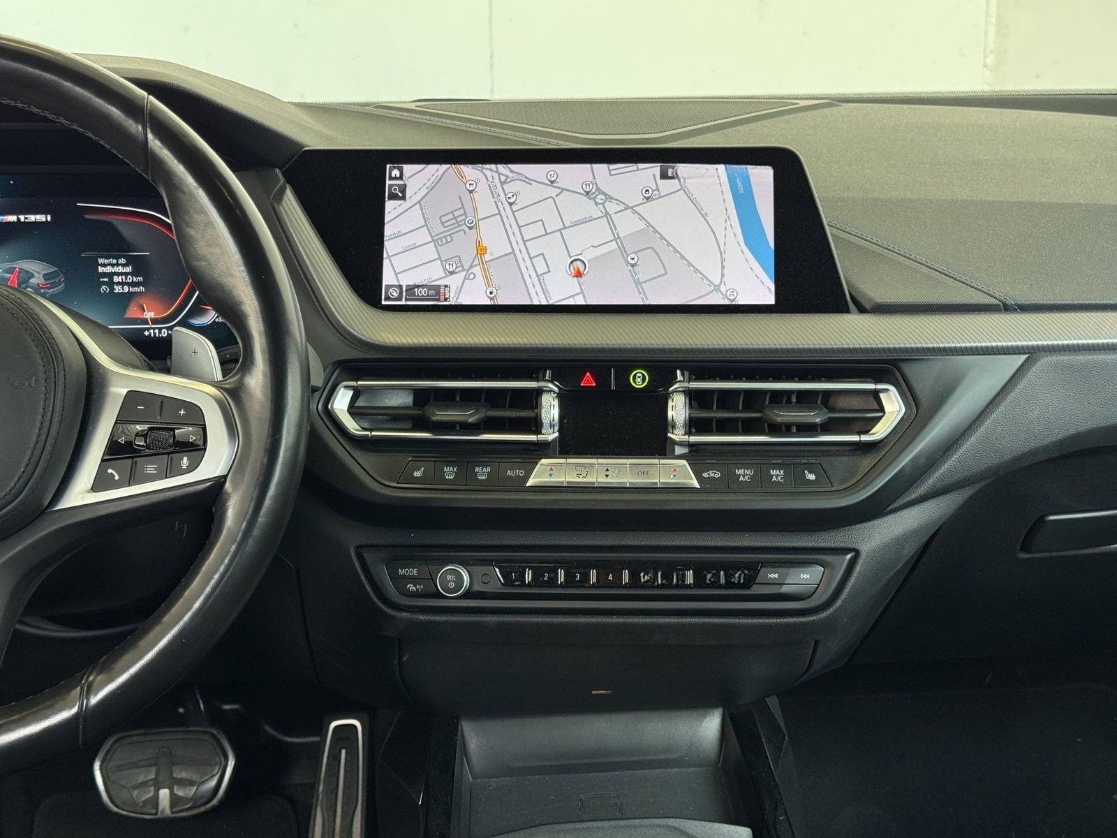 BMW M135iA xDrive 5-trg. M Paket LiveCock.LED.HUD.PD foto 6