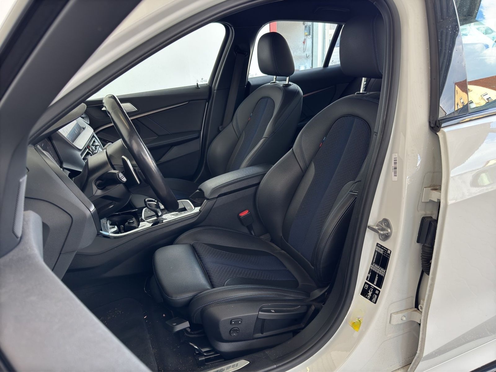 BMW M135iA xDrive 5-trg. M Paket LiveCock.LED.HUD.PD foto 8