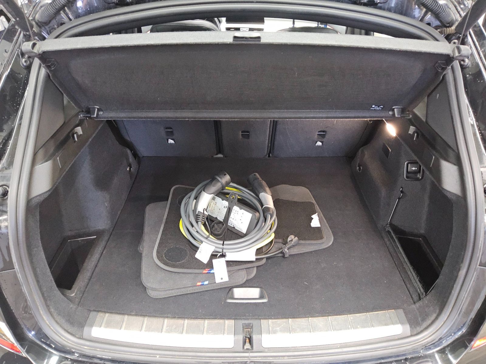 BMW X1 xDrive25e M-Sport Navi LED HuD Pano HiFi foto 13