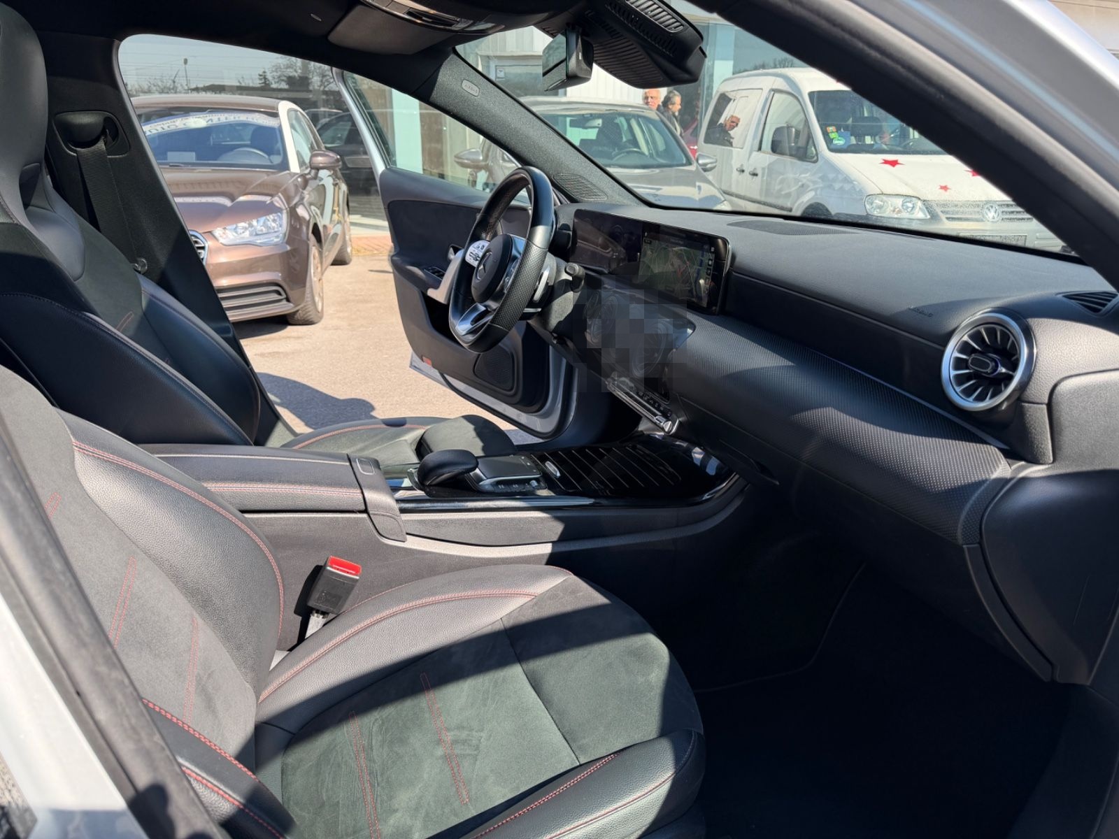 Mercedes-Benz A 200 AMG Pano, HUD foto 13