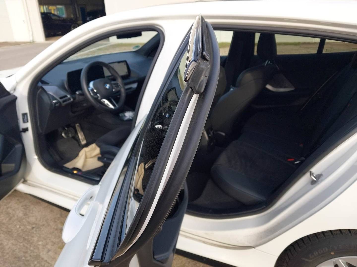 BMW 120i M Sport AHK ACC PANO SHZ 2ZK QI KZU adp.LED foto 6