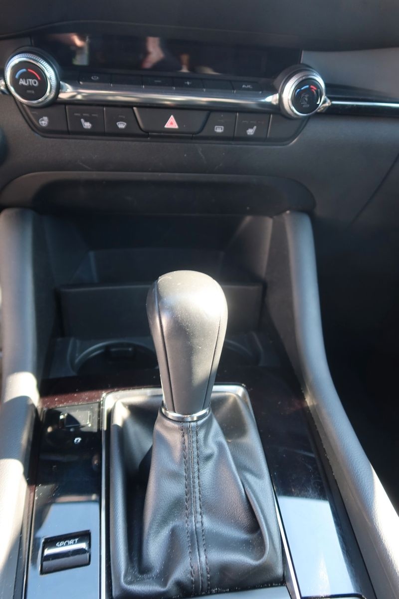 Mazda 3 Lim. 5-trg. Selection M-Hybrid foto 22