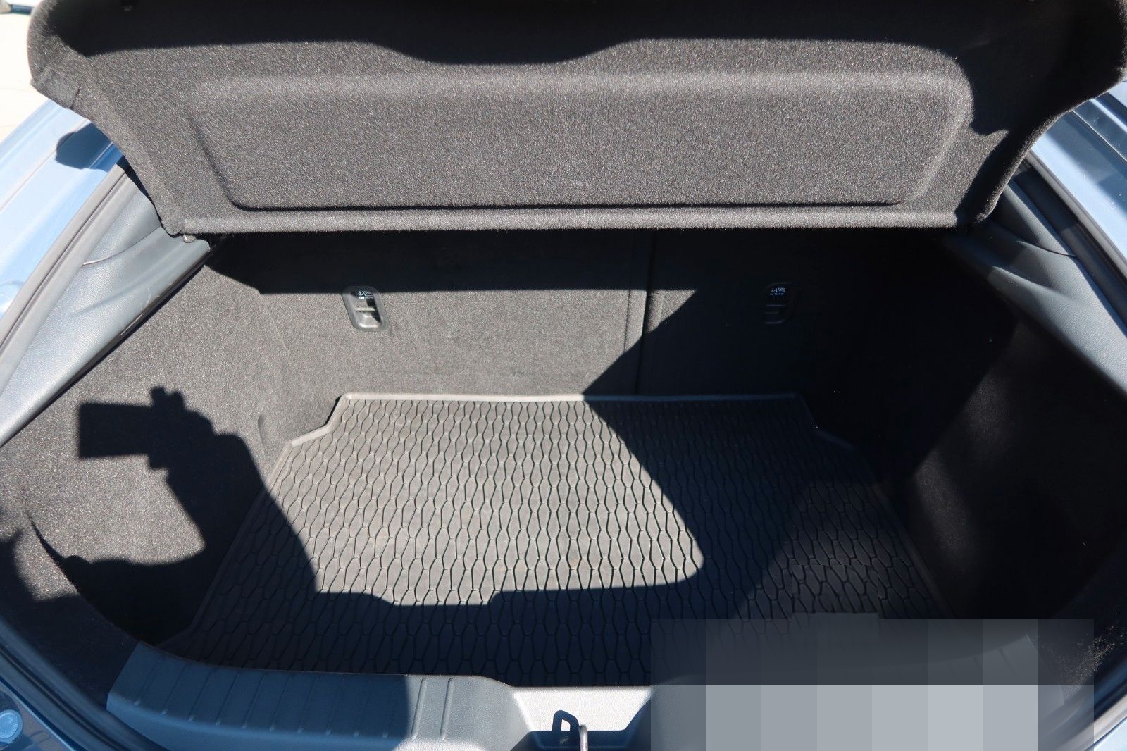 Mazda 3 Lim. 5-trg. Selection M-Hybrid foto 9