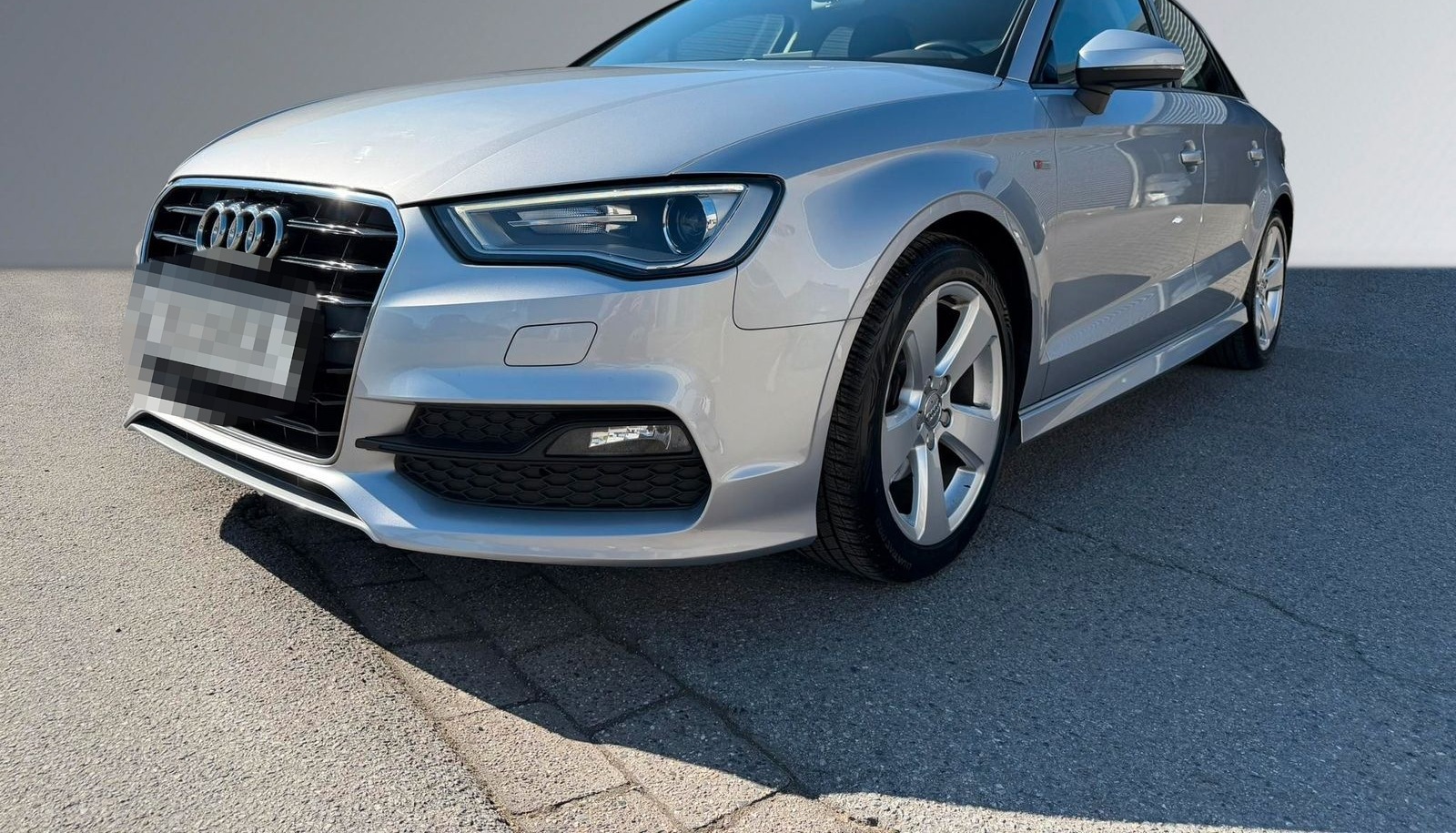 Audi A3 1.4 TFSI LIMO Ambition Ultra S Line XENON AHK foto 17