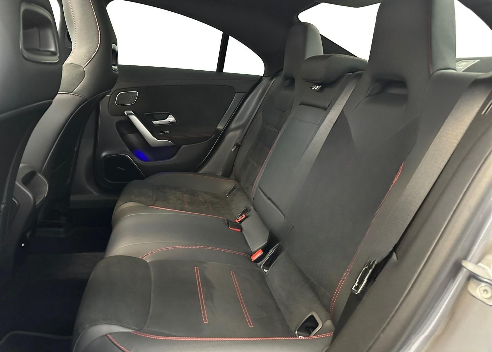Mercedes-Benz CLA 200 d AMG  Night Pano BURMESTER DISTRONIC < foto 12