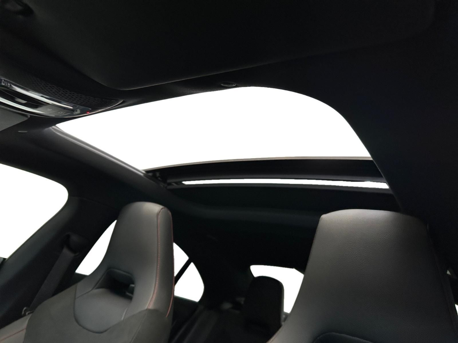 Mercedes-Benz CLA 200 d AMG  Night Pano BURMESTER DISTRONIC < foto 13