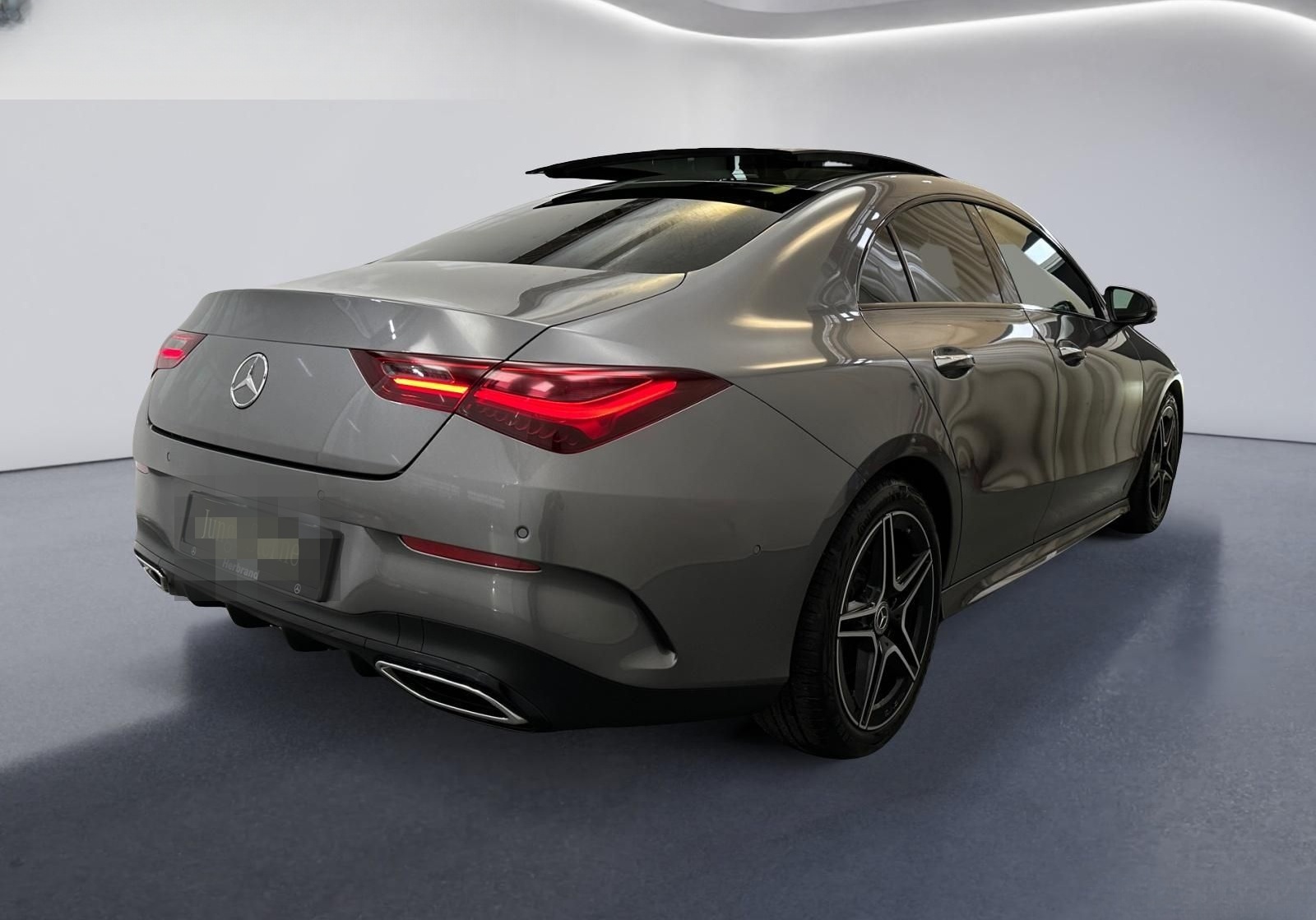 Mercedes-Benz CLA 200 d AMG  Night Pano BURMESTER DISTRONIC < foto 3