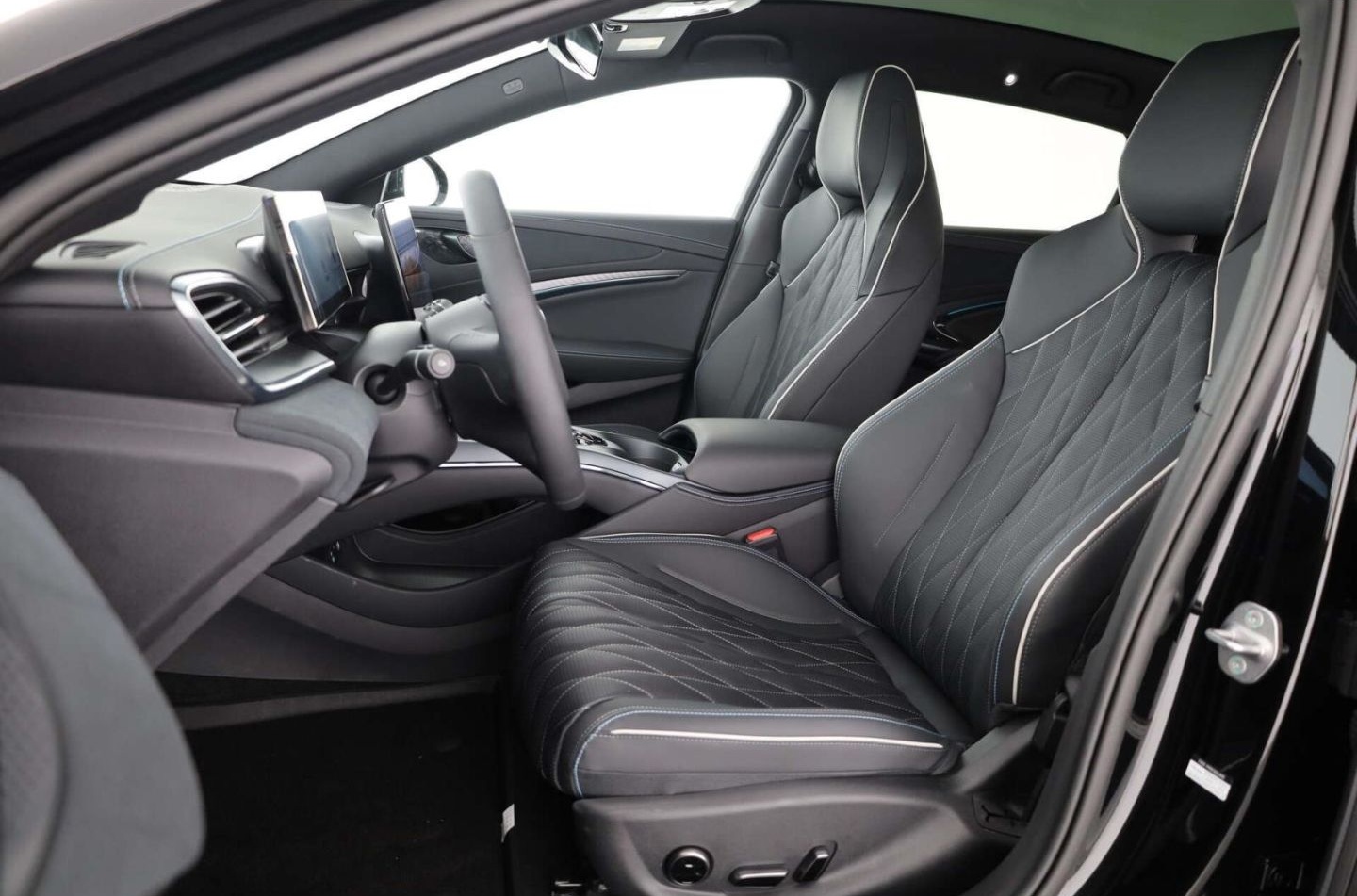 BYD Seal 2026 Design LP: 51.899,- Beheiztes LR/ 360° foto 11