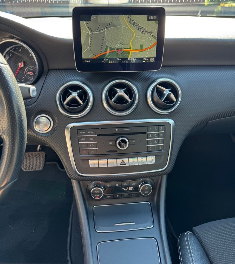 Mercedes-Benz A 220 foto 13