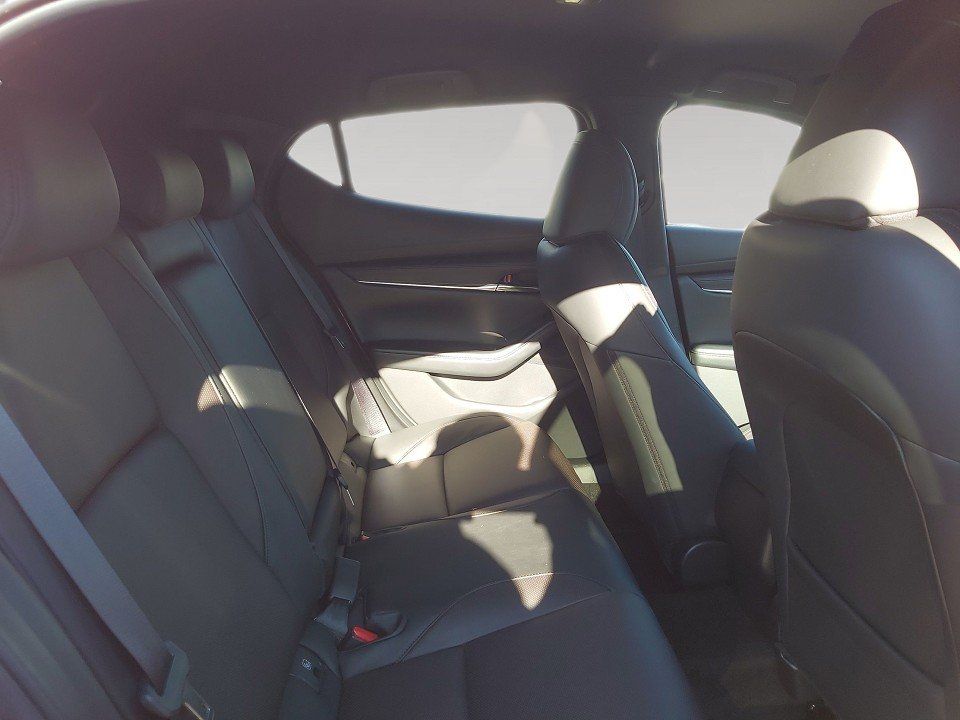 Mazda 3 X 2.0i 186PS A/T SELECTION DES-P PRE-P LED-S foto 13