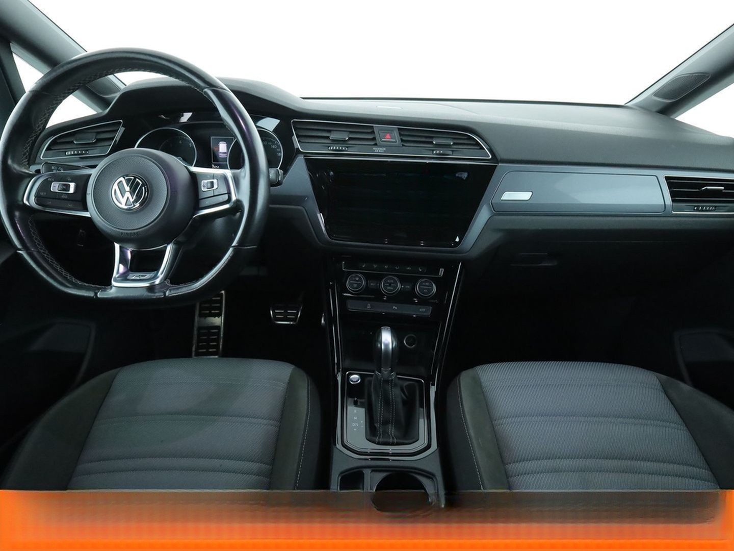 Volkswagen Touran 1.8 TSI Highline BM Aut.*NAVI*LED*TEMPO* foto 11