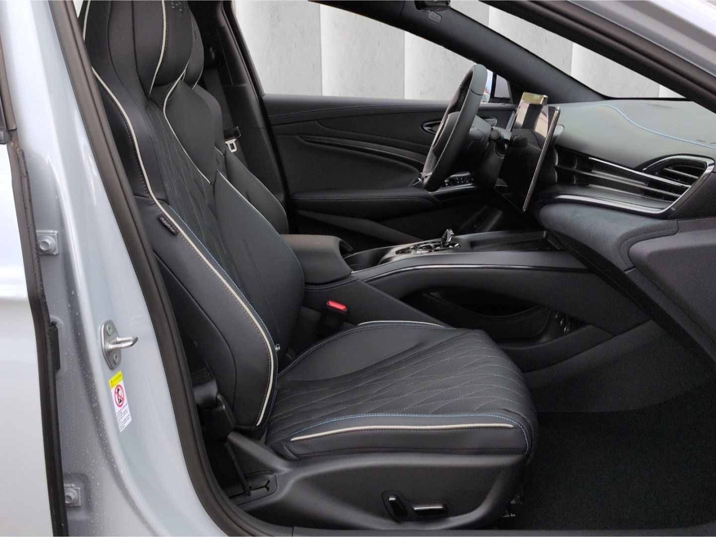 BYD Seal Comfort*Panodach 360°Ka Sitzbelüft Dynaudio foto 8