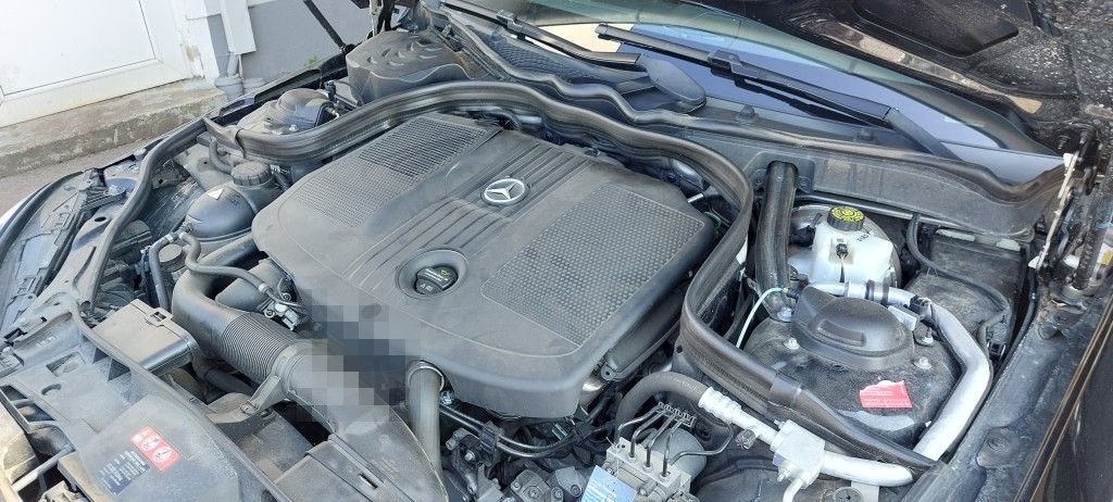 Mercedes-Benz E 250 T 4Matic 7G-TRONIC Avantgarde foto 13