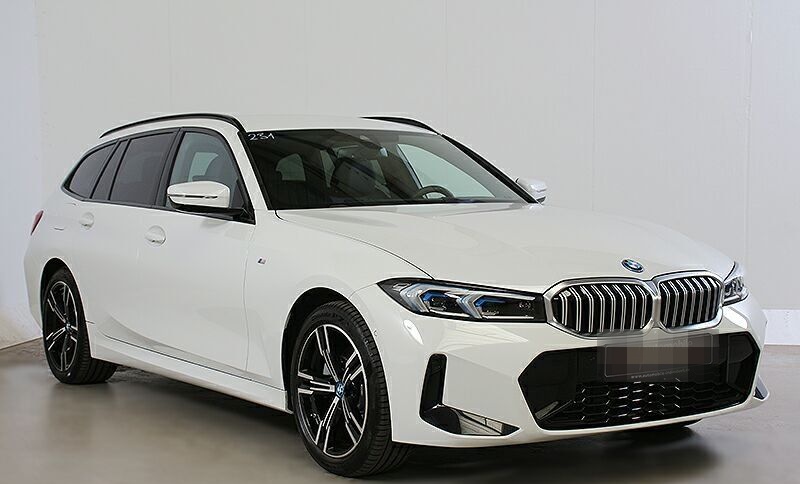 BMW 330e xDr. Aut. M Sport Panorama LED Park+ H&K Hu foto 3