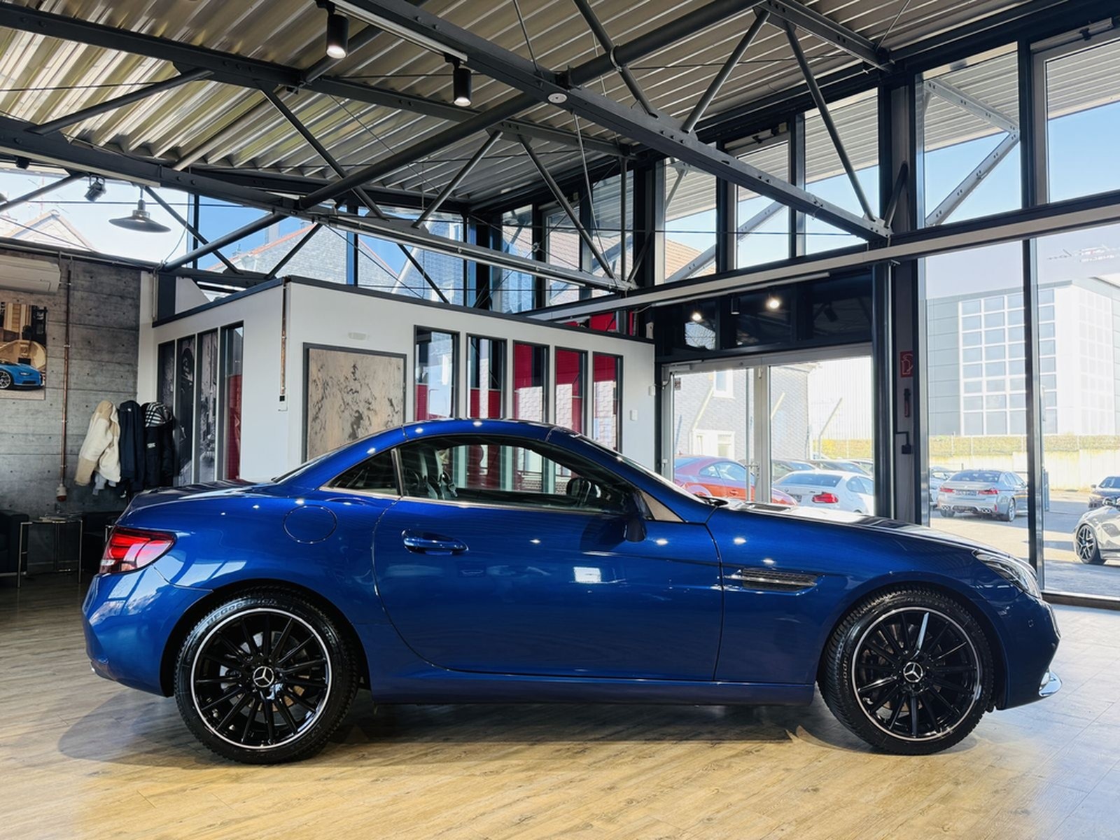Mercedes-Benz SLC 180 AMG Line*LEDER*AIRSCARF*NAVI*LED*PANOR. foto 13