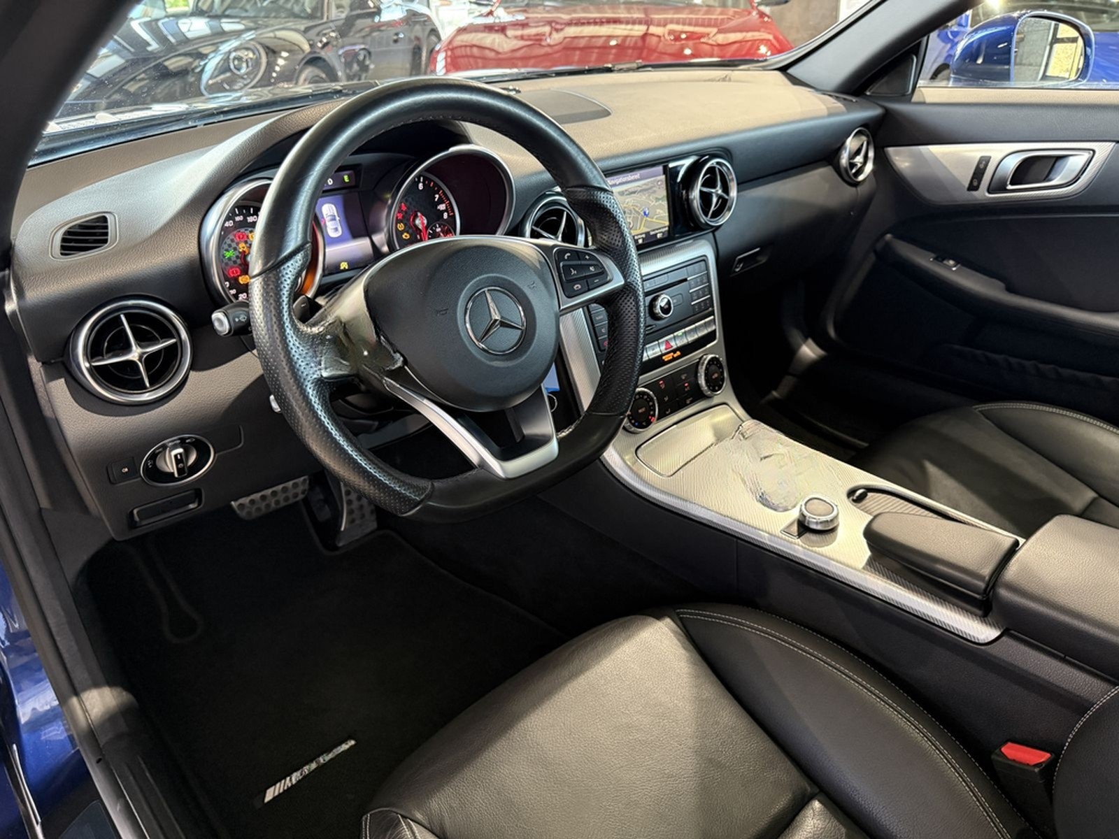 Mercedes-Benz SLC 180 AMG Line*LEDER*AIRSCARF*NAVI*LED*PANOR. foto 17
