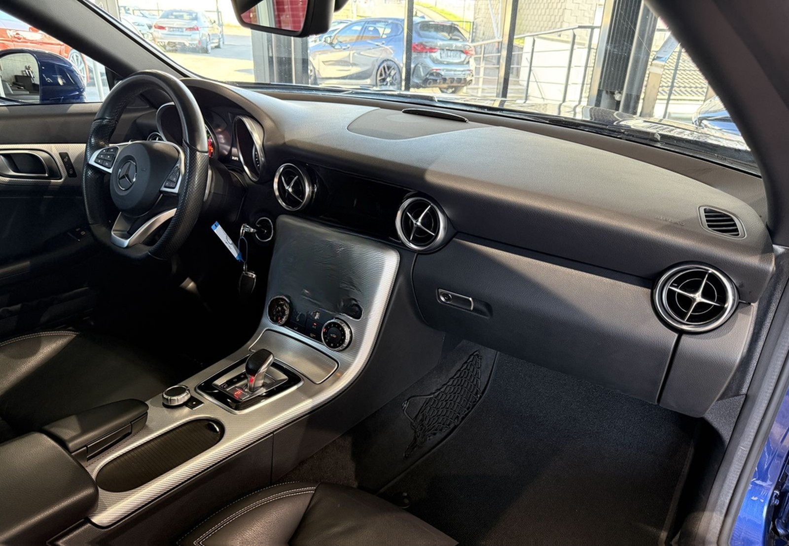 Mercedes-Benz SLC 180 AMG Line*LEDER*AIRSCARF*NAVI*LED*PANOR. foto 18