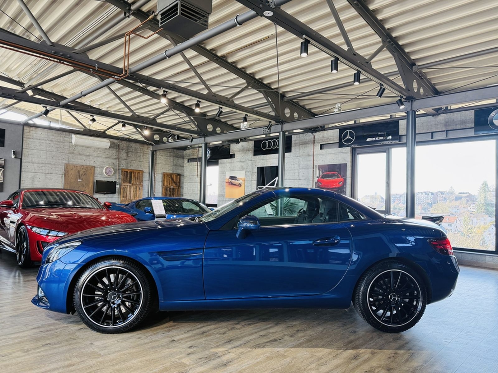 Mercedes-Benz SLC 180 AMG Line*LEDER*AIRSCARF*NAVI*LED*PANOR. foto 6