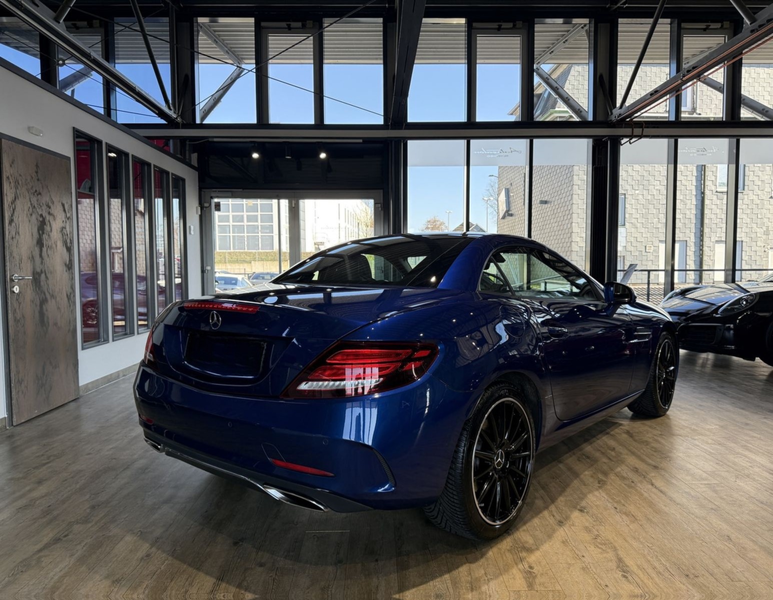 Mercedes-Benz SLC 180 AMG Line*LEDER*AIRSCARF*NAVI*LED*PANOR. foto 10