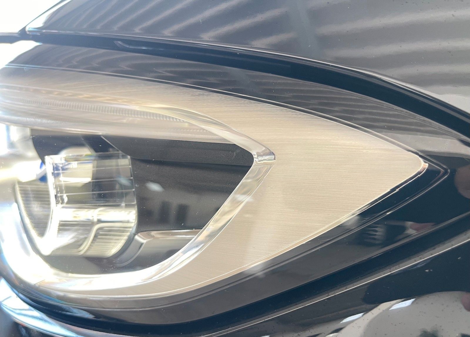 BMW 320dxD SportL. PANO LASER AHK Standh. Unfallfrei foto 7