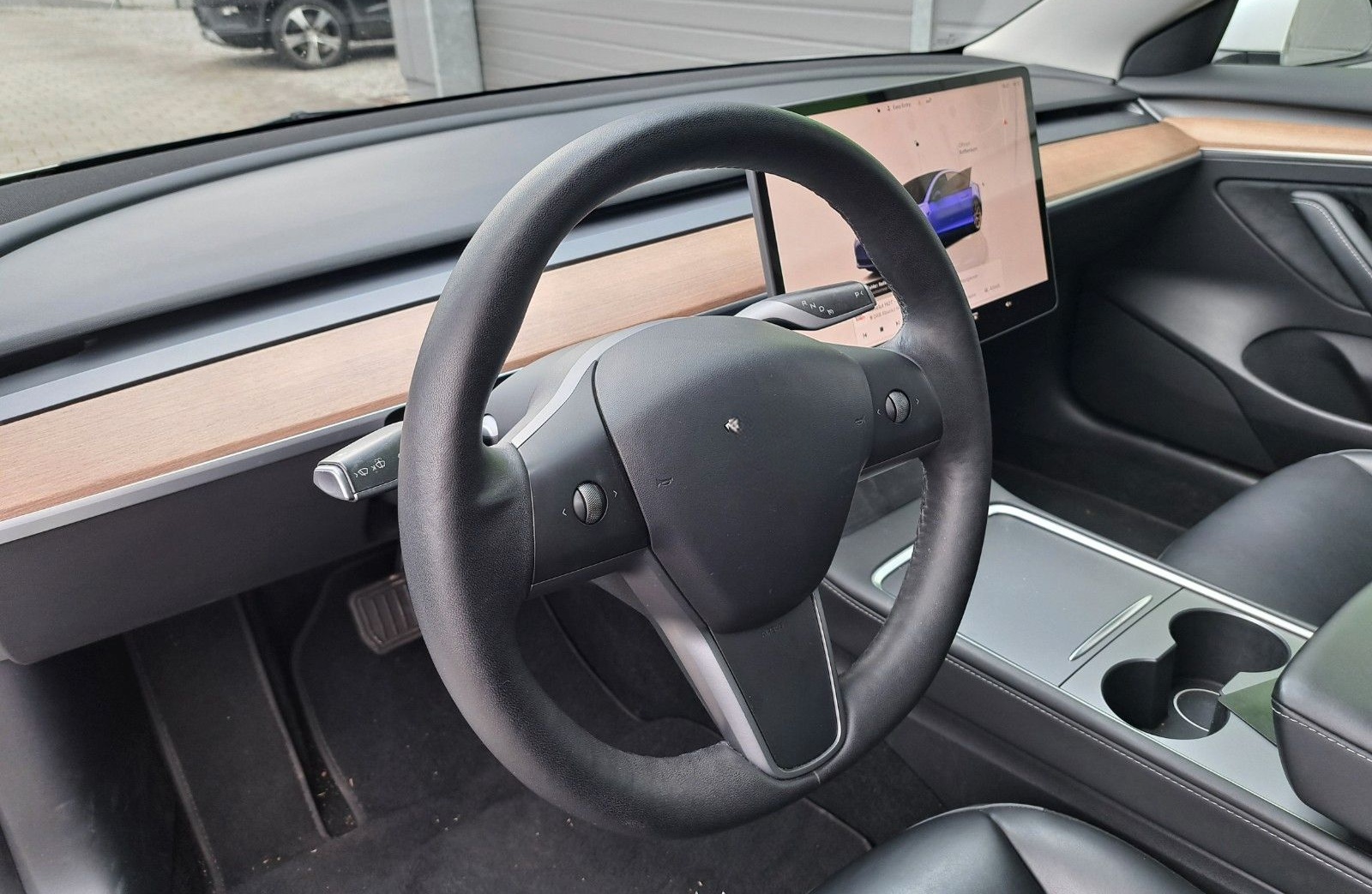 Tesla Model 3 Basis RWD foto 8