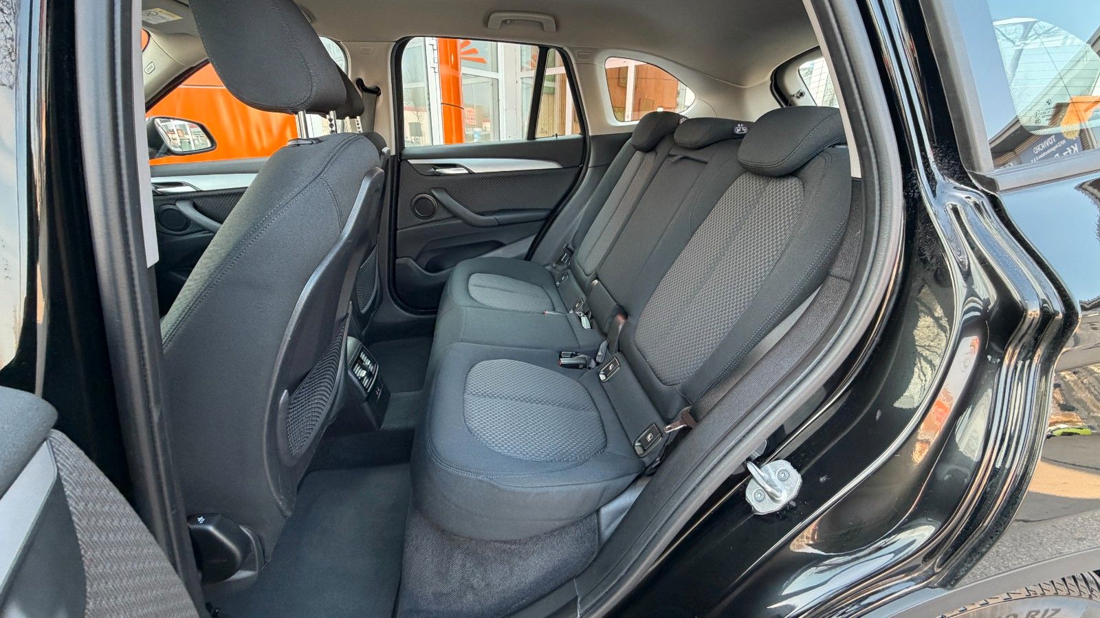 BMW X1 xDrive 25 e Advantage/Navi/Kamera/LED foto 16