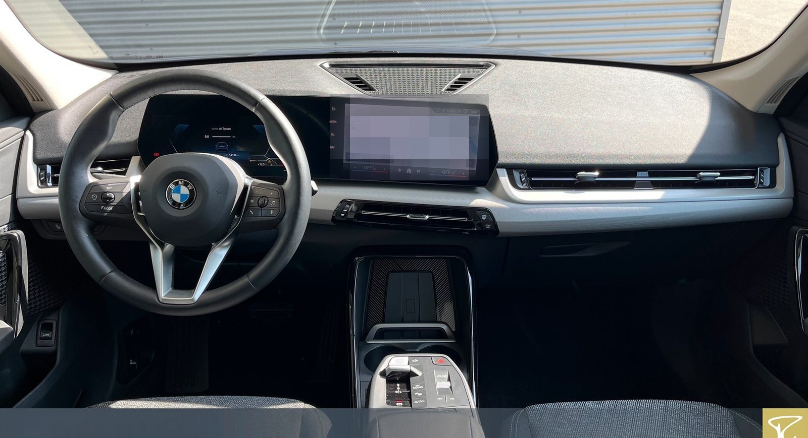 BMW X1 xDrive 20d A NAVI AHK RüKa Sitzhzg adLED foto 6