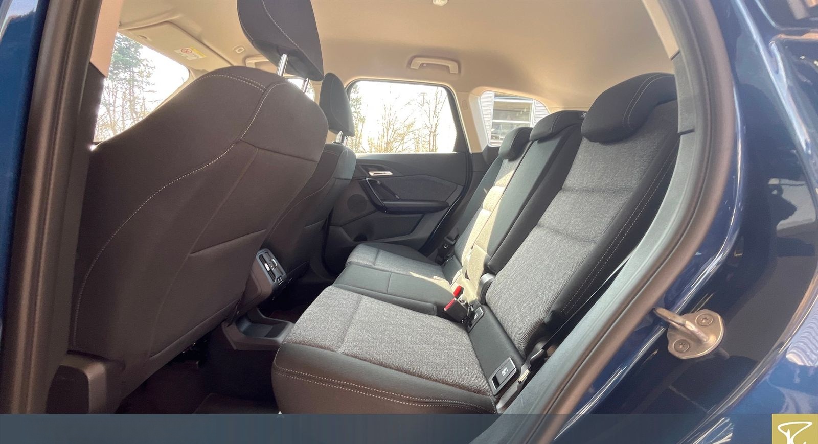 BMW X1 xDrive 20d A NAVI AHK RüKa Sitzhzg adLED foto 8
