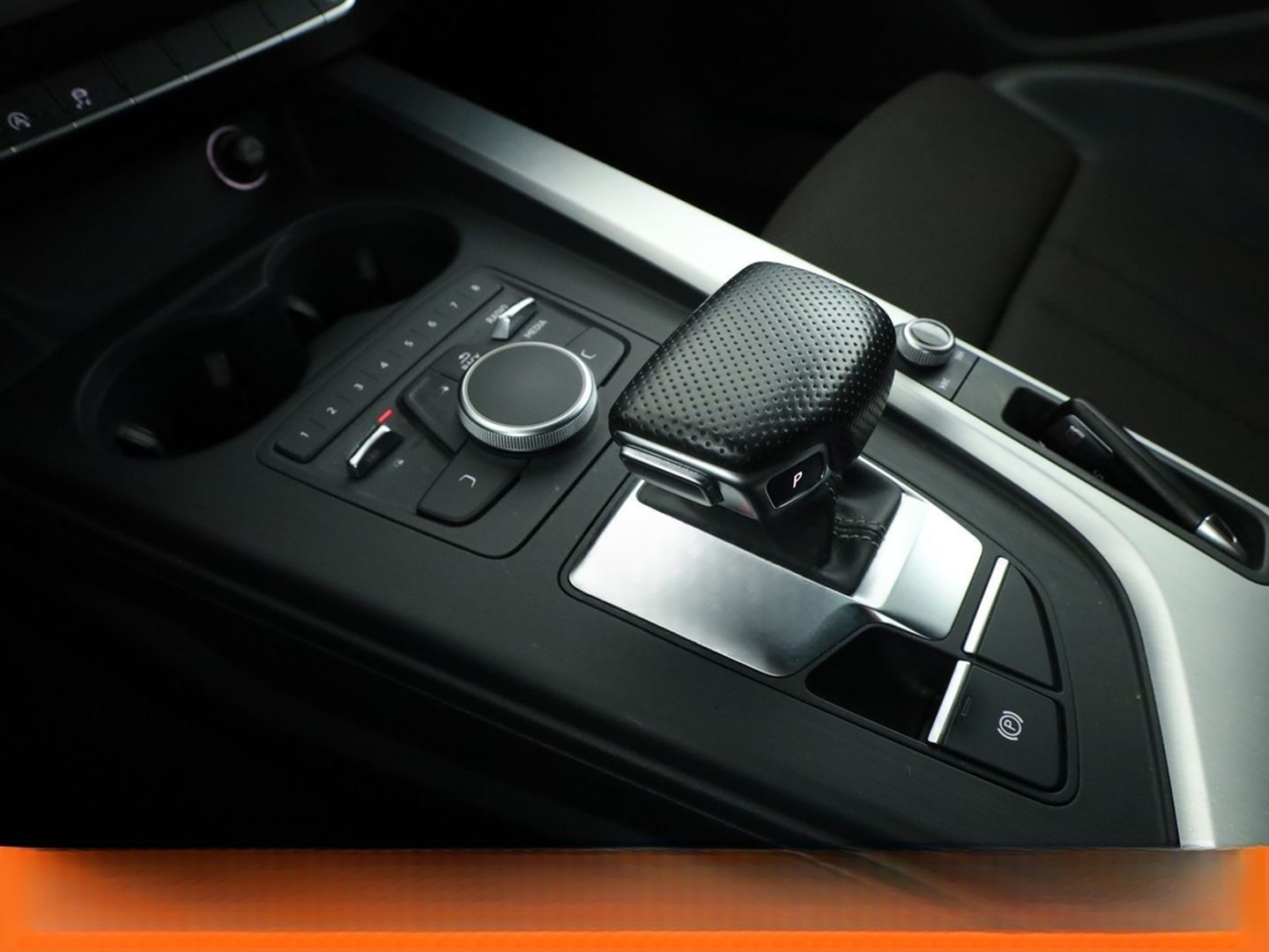 Audi A4 2.0 TFSI Sport ultra Aut.*NAVI*XENON*TEMPO* foto 32