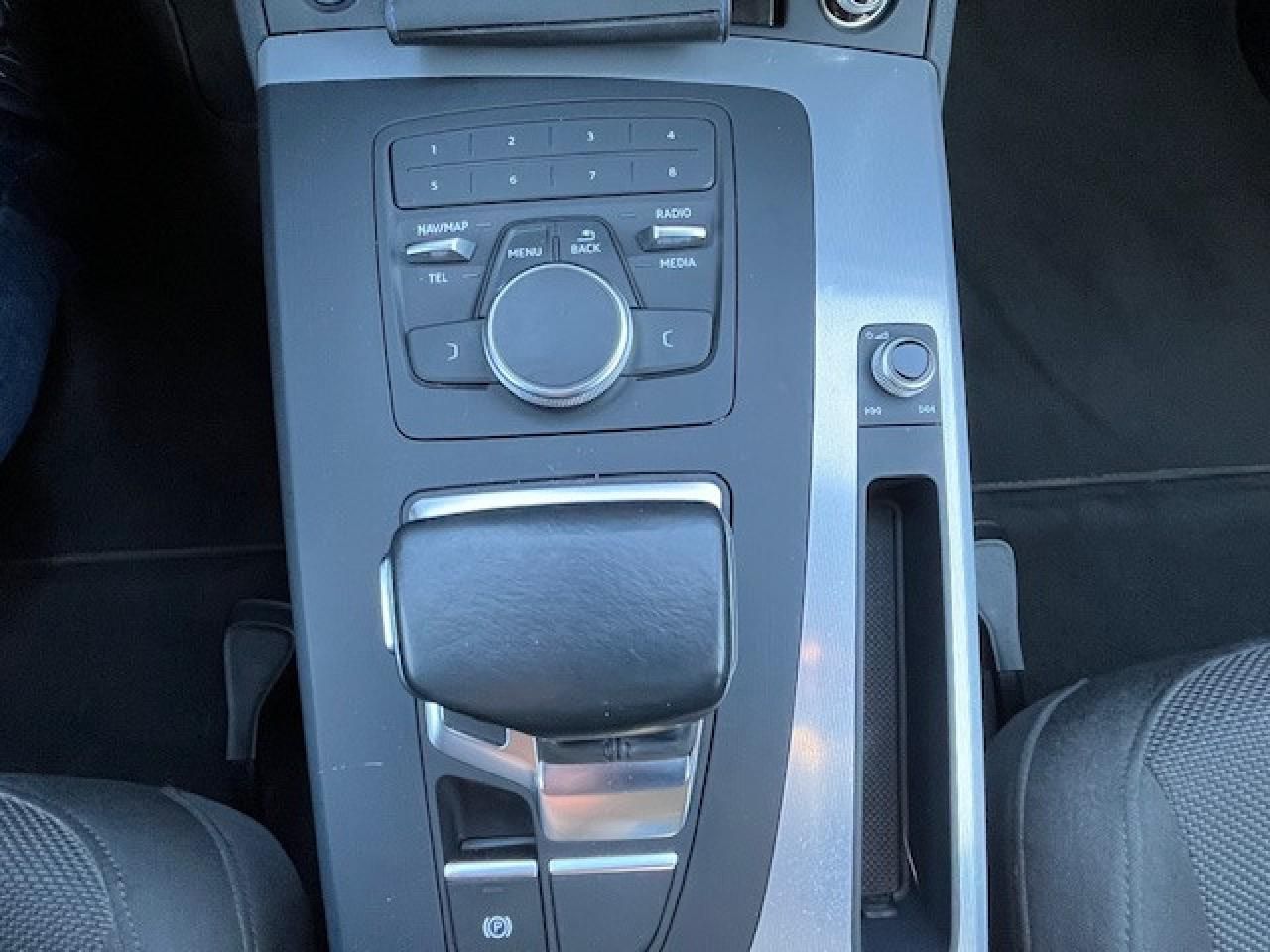 Audi Q5 quattro design SHZ. Navi. AHK foto 11