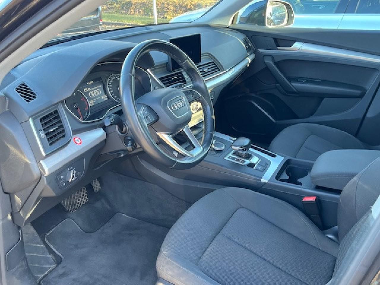 Audi Q5 quattro design SHZ. Navi. AHK foto 6