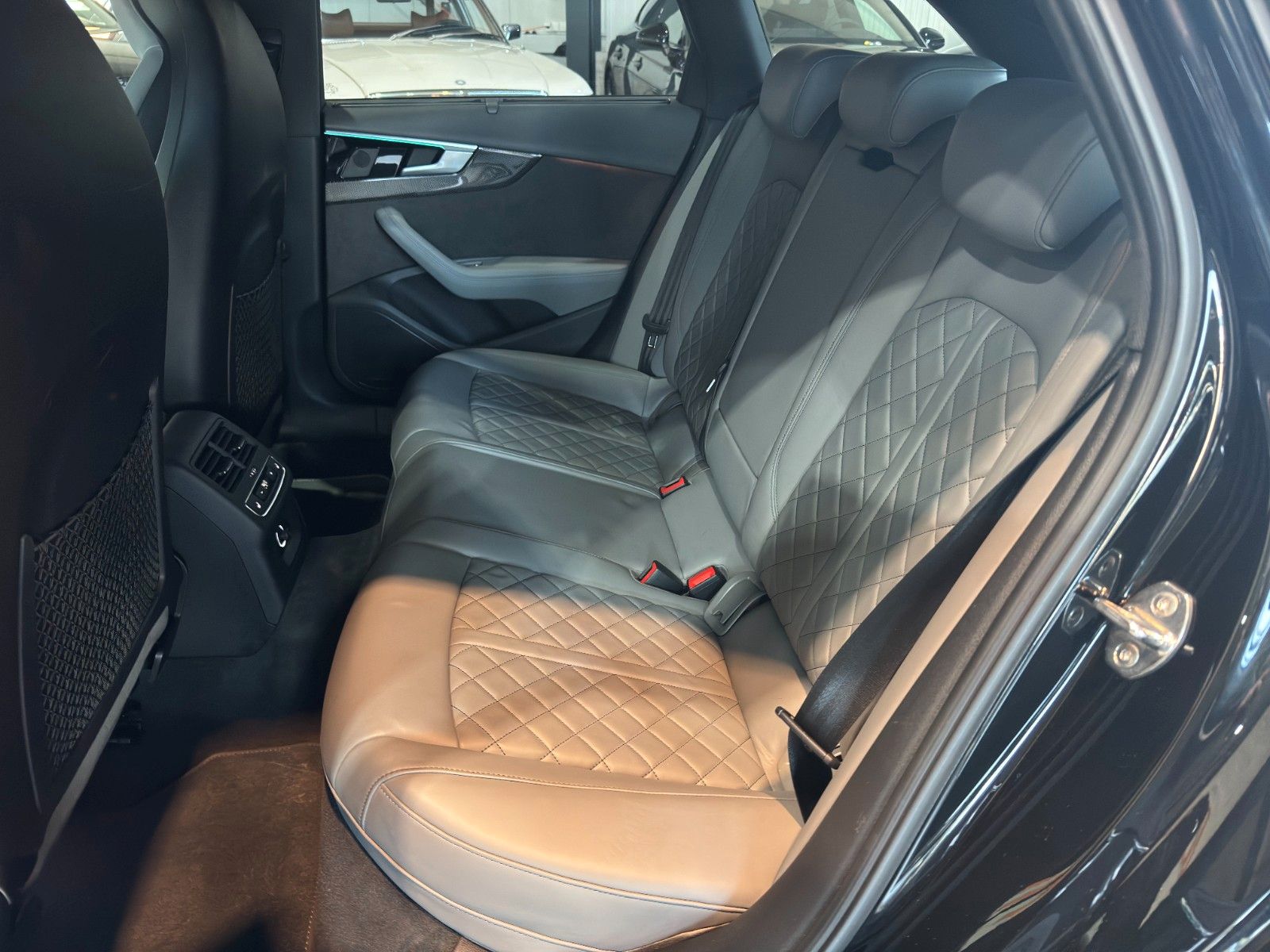 Audi S4 Avant/3.0/TDI/quattro/ACC/360*/STHZ/LED/VOLLD foto 18