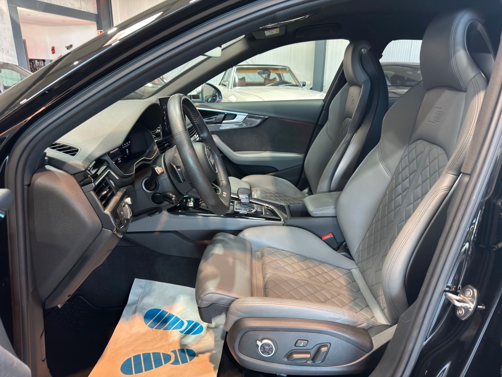 Audi S4 Avant/3.0/TDI/quattro/ACC/360*/STHZ/LED/VOLLD foto 9