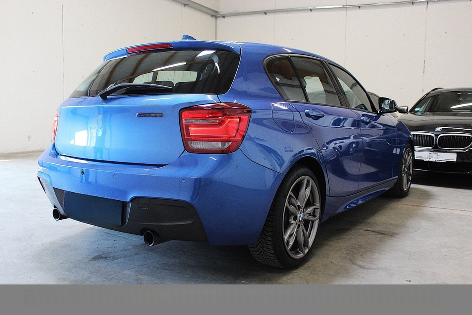BMW M135i*LEDER*KAMERA*NAVI*2.HAND*ESTORILBLAU foto 5