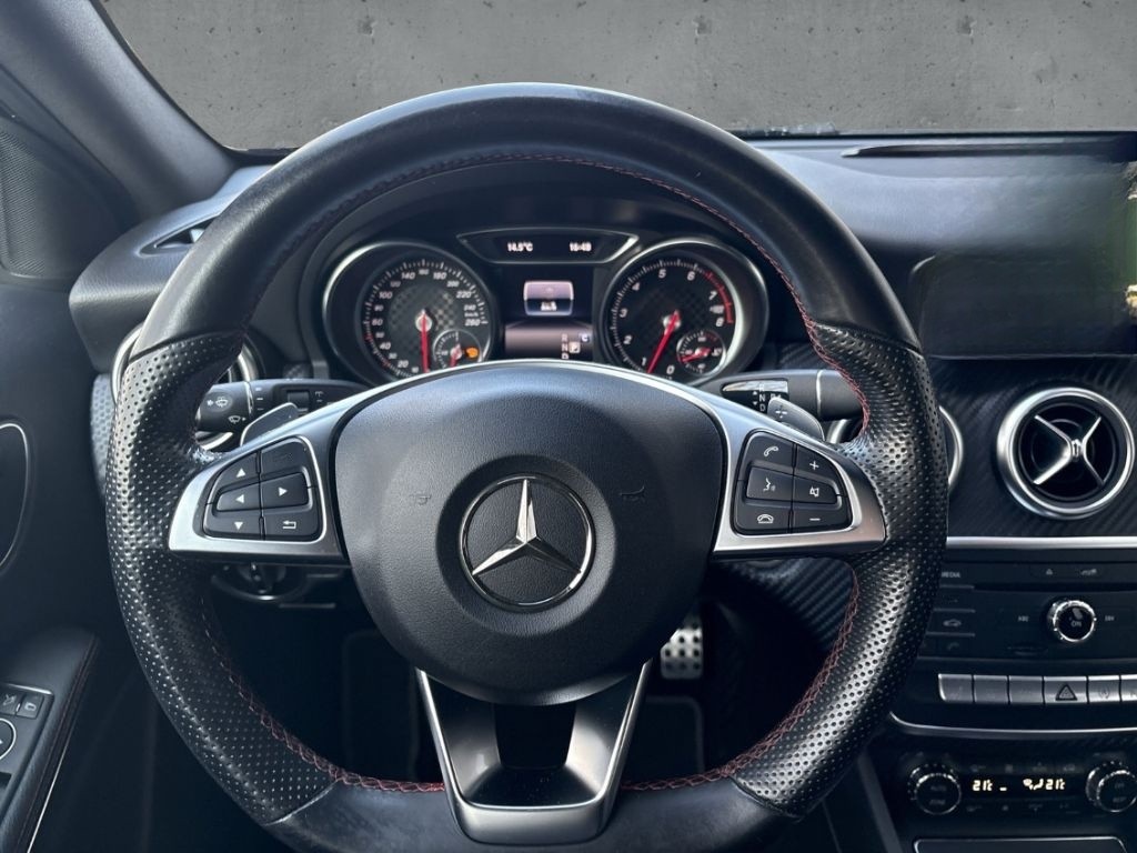 Mercedes-Benz A 220 AMG Line 4Matic StandHeiz Distron Navi foto 11