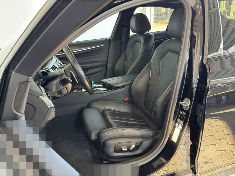 BMW 520d Lim. M Sport Navi.LED.ACC.SHZvo+hi.RFK.Pano foto 8