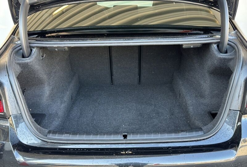 BMW 520d Lim. M Sport Navi.LED.ACC.SHZvo+hi.RFK.Pano foto 9