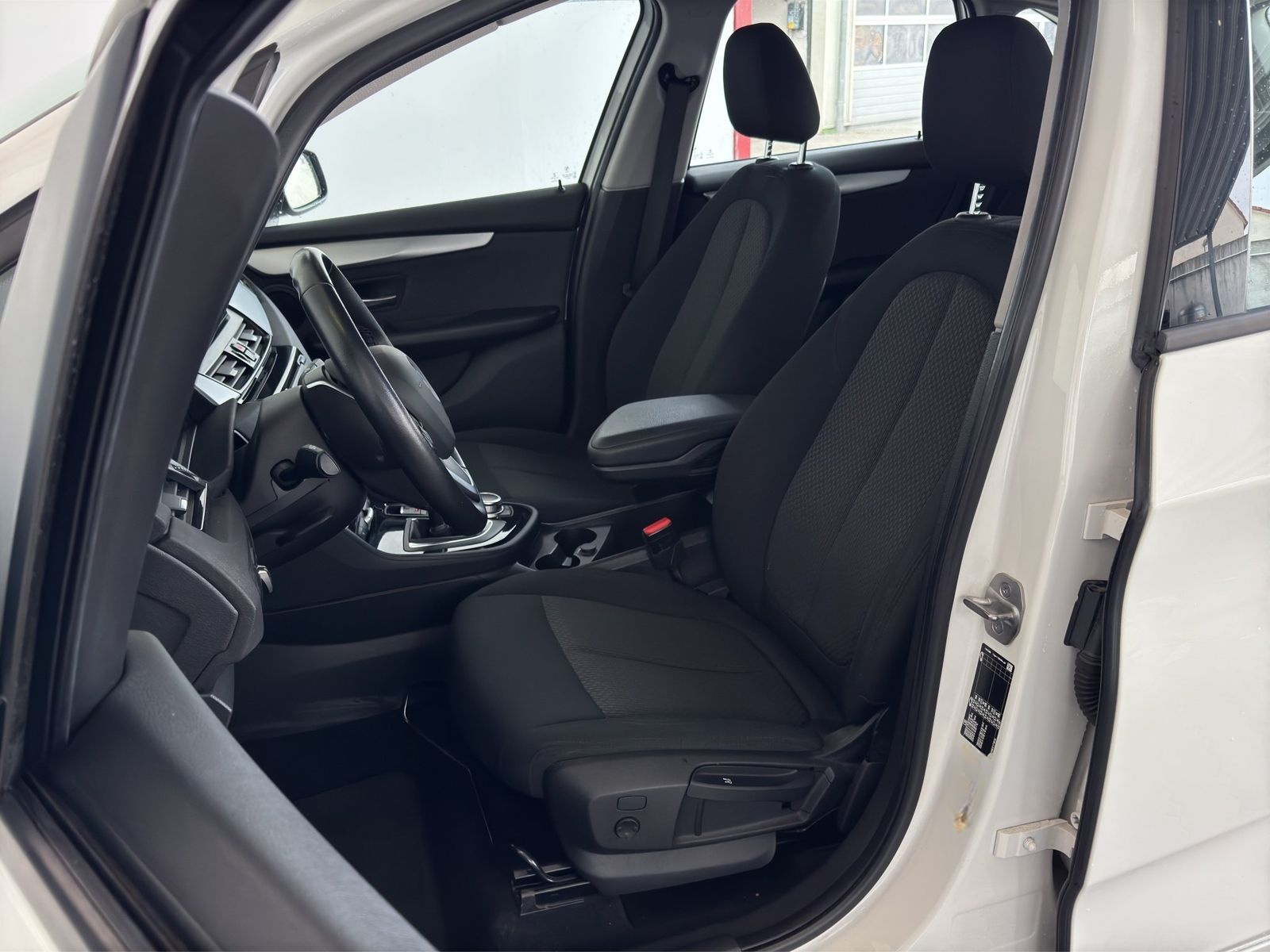 BMW 216d Gran Tourer Advantage Navi.LED.ParkAs.DAB foto 8