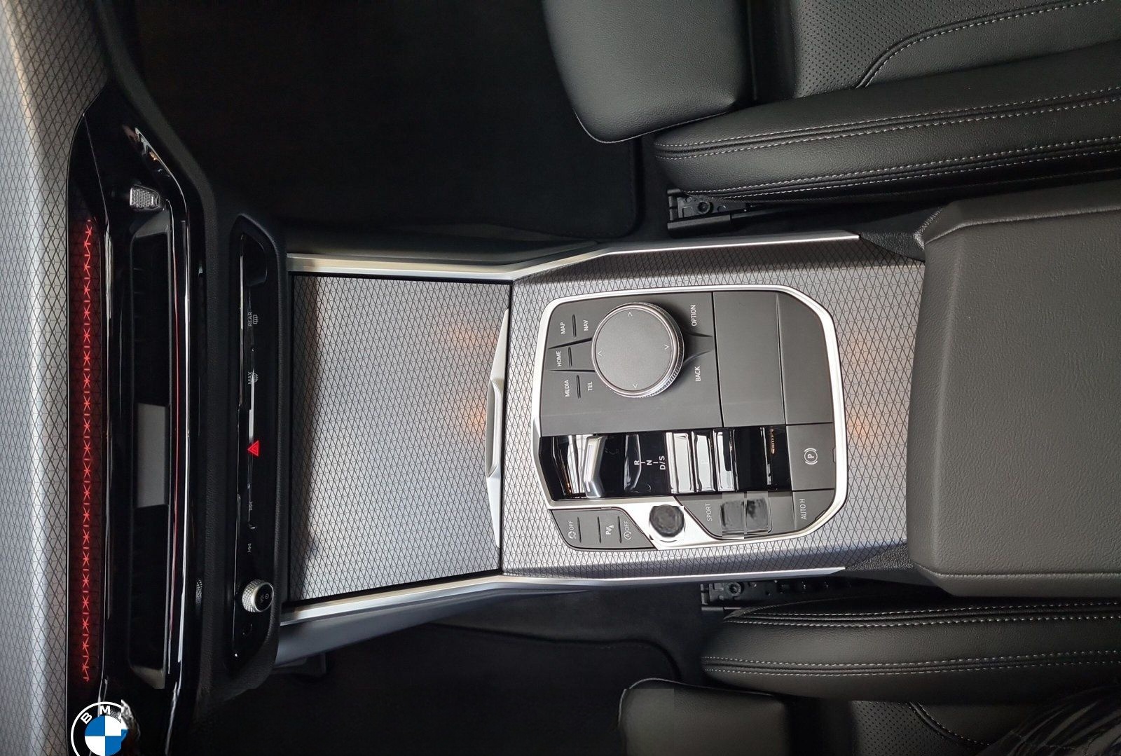 BMW 330i xDrive Touring M-Sport Pro HiFi Pano ACC uv foto 17