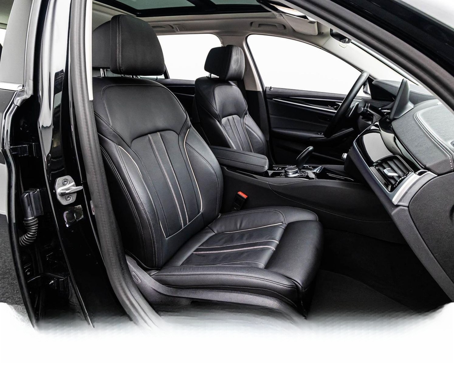 BMW 530i TOURING xDRIVE LUXURY LINE/LSR/ACC/HuD/PANO foto 22