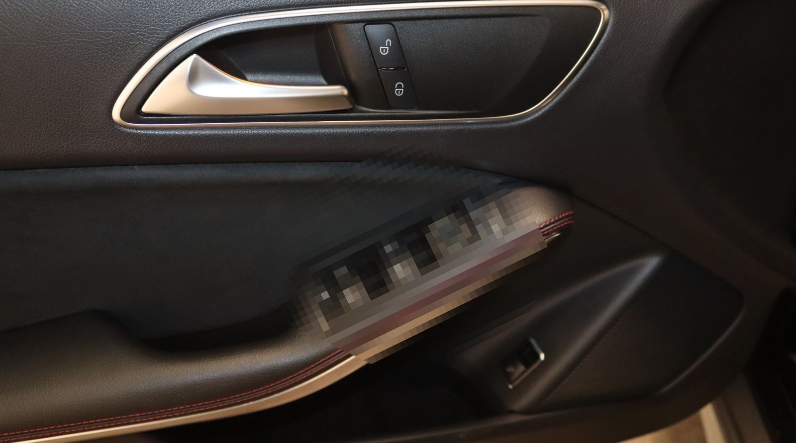 Mercedes-Benz GLA 250 4Matic AMG Line-NAV-PANO-XENON-KAMERA- foto 11