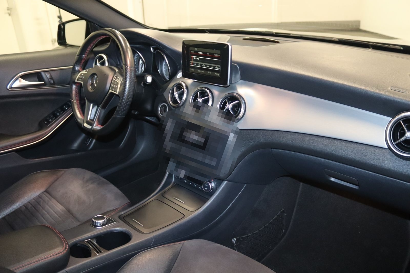 Mercedes-Benz GLA 250 4Matic AMG Line-NAV-PANO-XENON-KAMERA- foto 20
