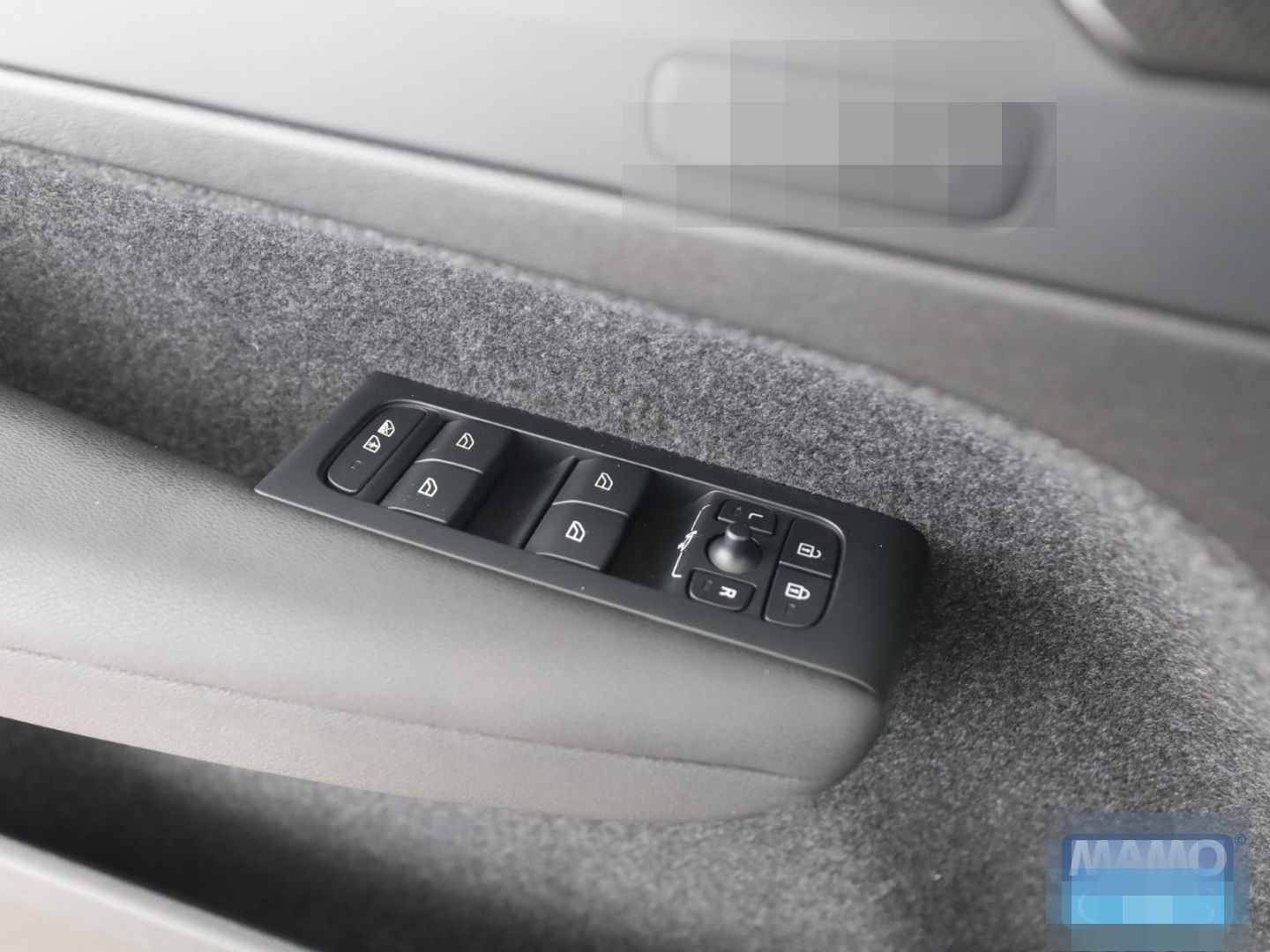 Volvo XC40 B4 Plus Dark ACC/CAM/SHZ/LHZ/PDC foto 21