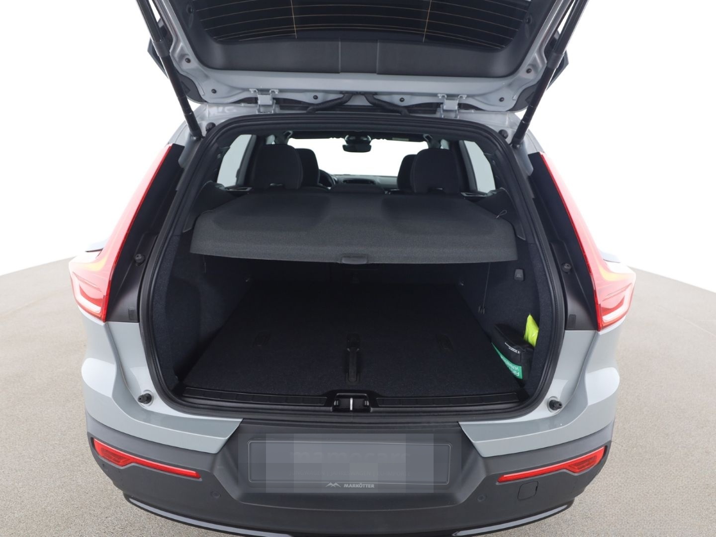 Volvo XC40 B4 Plus Dark ACC/CAM/SHZ/LHZ/PDC foto 9