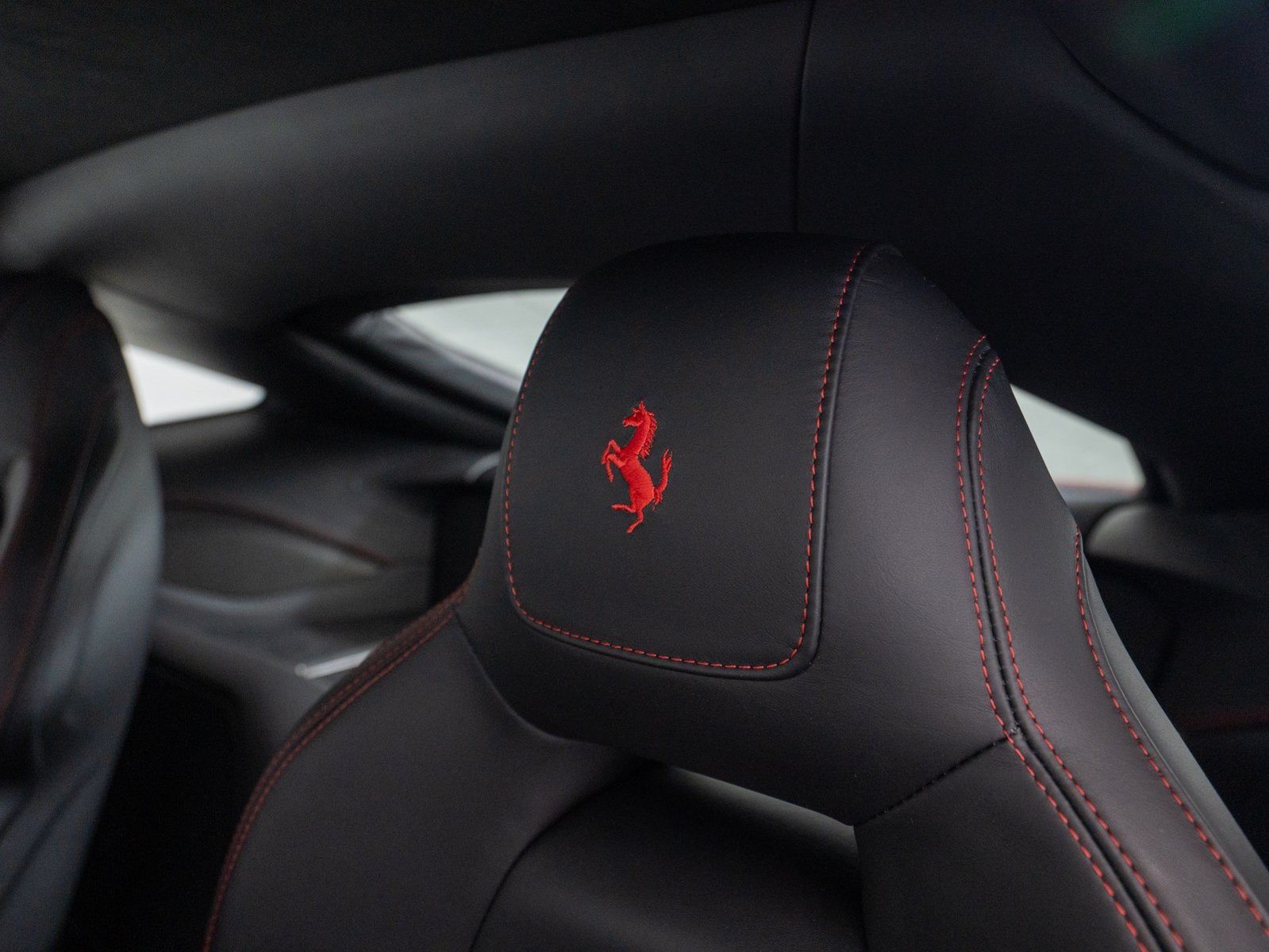 Ferrari F12berlinetta FERRARI SINGEN foto 25