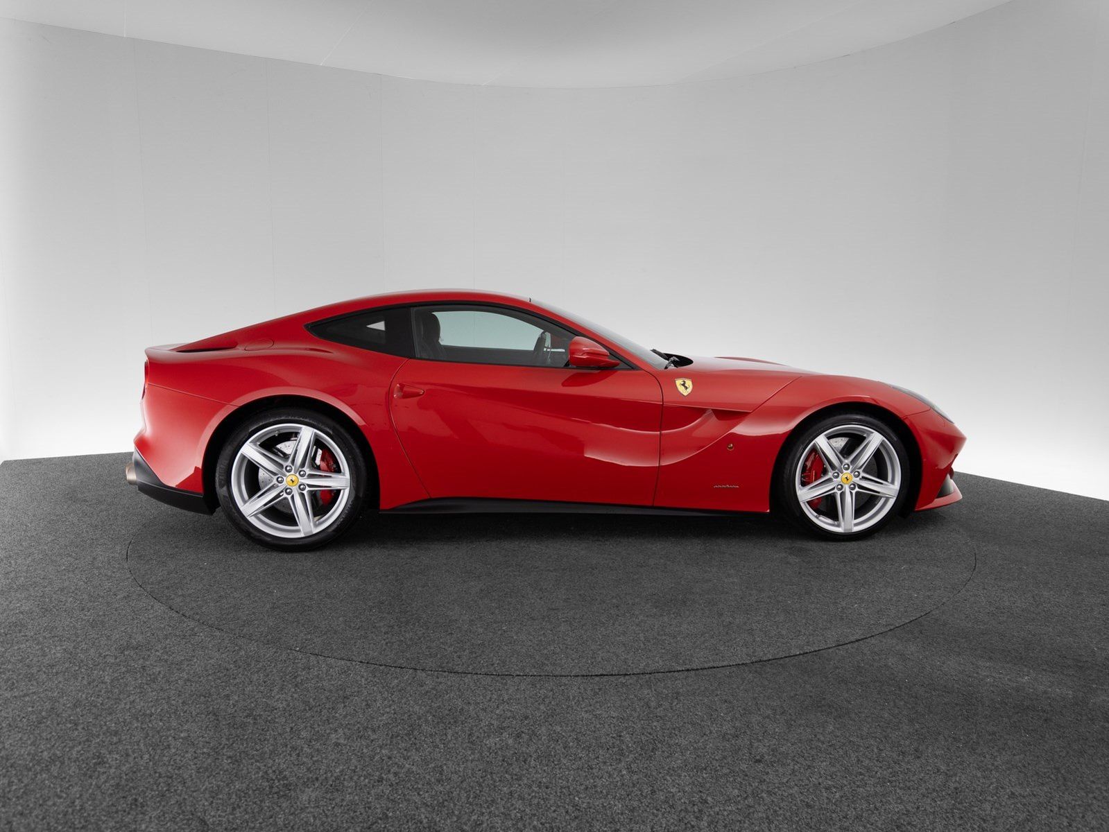 Ferrari F12berlinetta FERRARI SINGEN foto 5