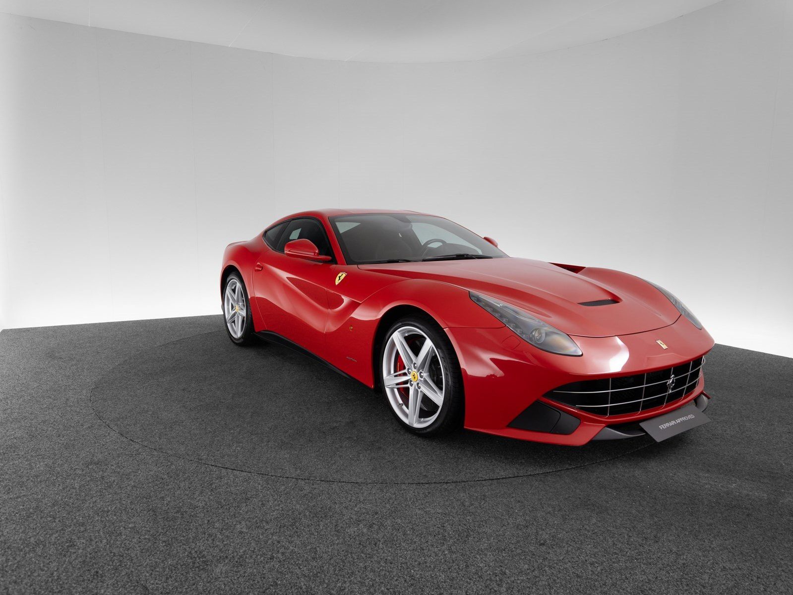 Ferrari F12berlinetta FERRARI SINGEN foto 6