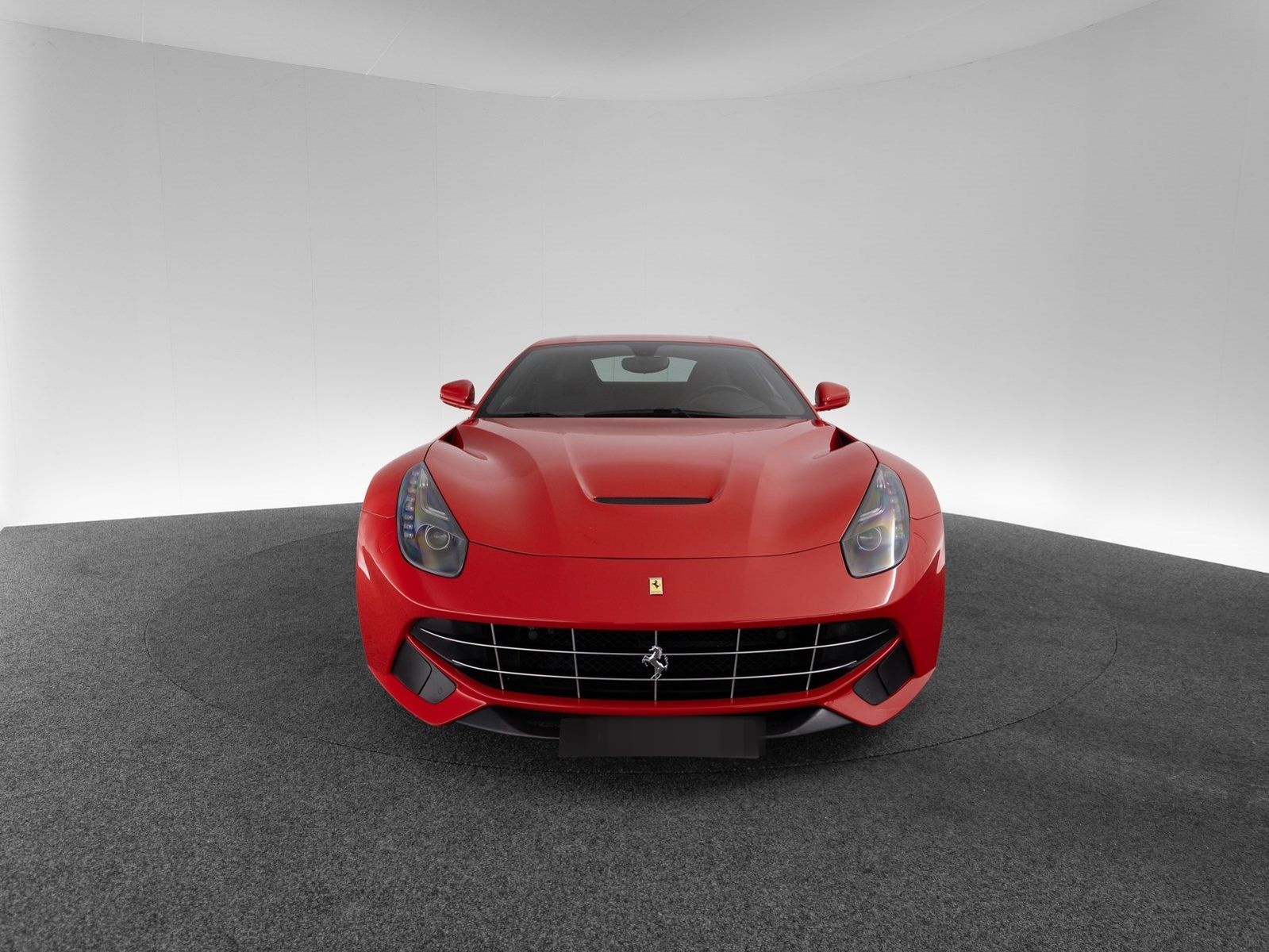 Ferrari F12berlinetta FERRARI SINGEN foto 7