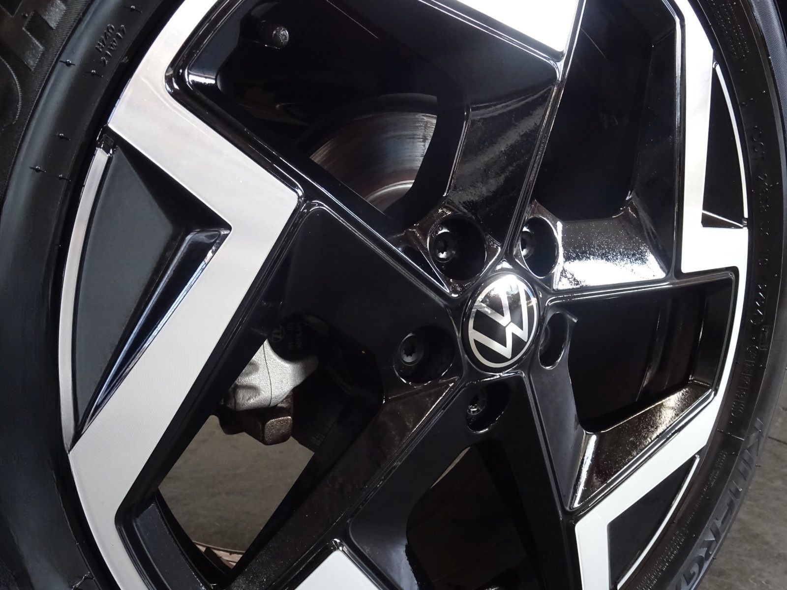 Volkswagen T-CROSS 1.5 TSI*R-LINE*AHK*ACC*CAM*IQ MATRIX* foto 12