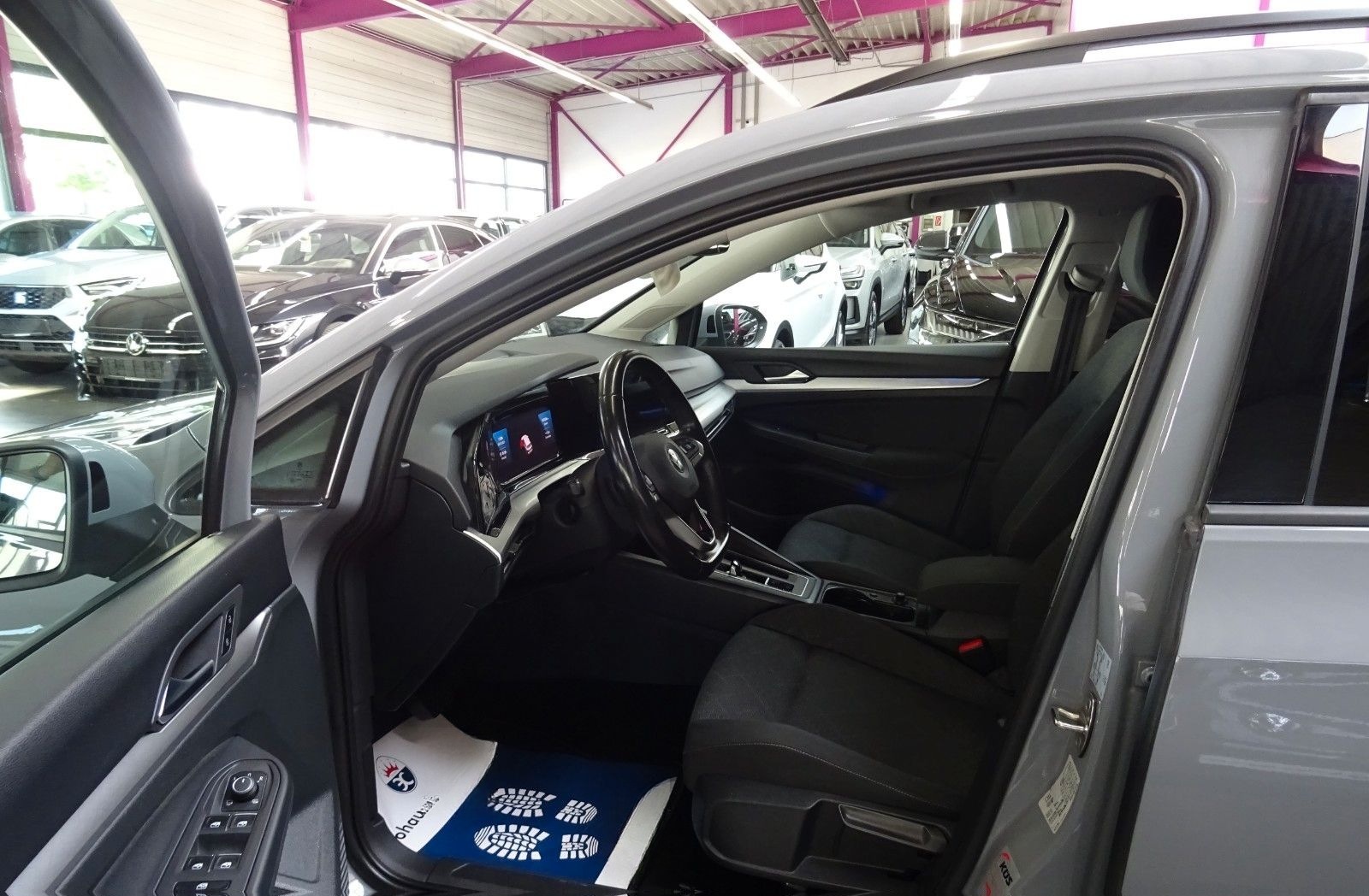 Volkswagen Golf 8 Life 2.0 TDI*ACC*AHK*SWA*SHA*FLA* foto 3